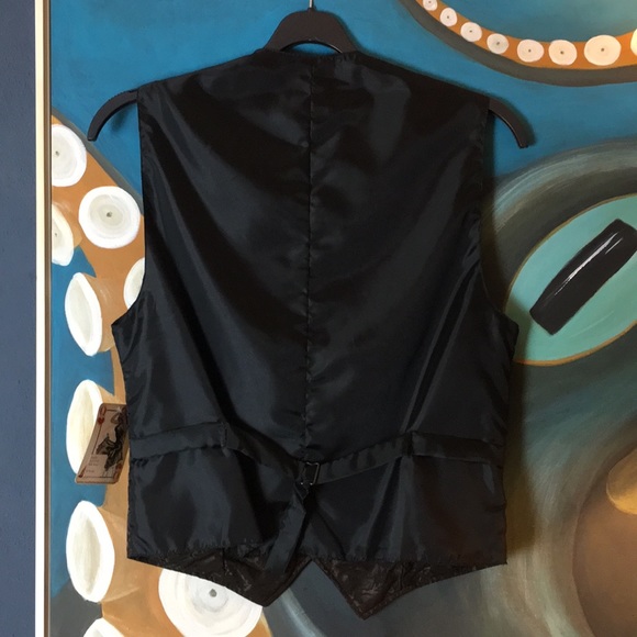 Scully Silk Waistcoat - Picture 4 of 7